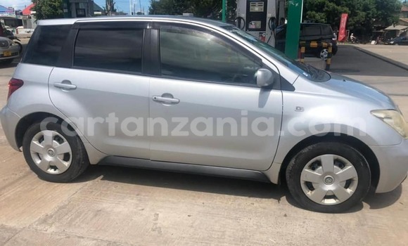 Buy Used Toyota IST Silver Car in Dar es Salaam in Dar es Salaam Buy Used Toyota IST Silver Car in Dar es Salaam in Dar es Salaam