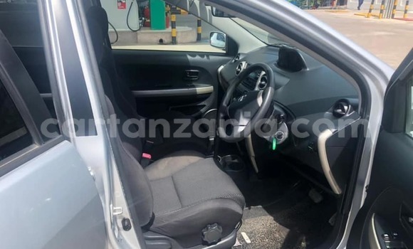 Buy Used Toyota IST Silver Car in Dar es Salaam in Dar es Salaam Buy Used Toyota IST Silver Car in Dar es Salaam in Dar es Salaam