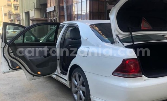 Nunua Ilio tumika Toyota Crown Nyeupe Gari ndani ya Dar es Salaam nchini Dar es Salaam Nunua Ilio tumika Toyota Crown Nyeupe Gari ndani ya Dar es Salaam nchini Dar es Salaam