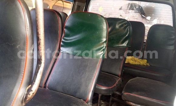 Buy Used Toyota Hiace Silver Car in Dar es Salaam in Dar es Salaam Buy Used Toyota Hiace Silver Car in Dar es Salaam in Dar es Salaam