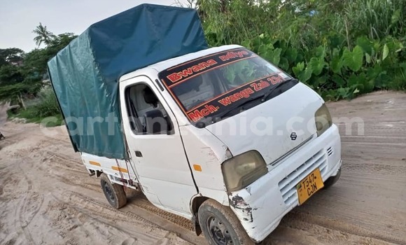 Buy Used Suzuki Carry White Car in Dar es Salaam in Dar es Salaam Buy Used Suzuki Carry White Car in Dar es Salaam in Dar es Salaam
