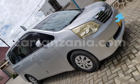 Buy Used Toyota Noah Silver Car in Dar es Salaam in Dar es Salaam Buy Used Toyota Noah Silver Car in Dar es Salaam in Dar es Salaam