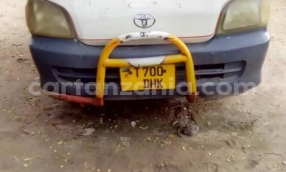 Buy Used Toyota Town Ace White Car in Dar es Salaam in Dar es Salaam