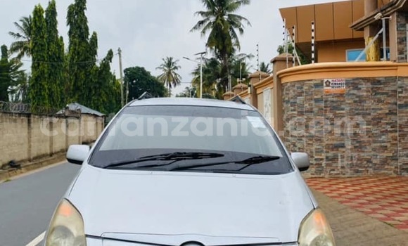 Buy Used Toyota Spacio Silver Car in Dar es Salaam in Dar es Salaam