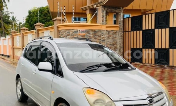 Buy Used Toyota Spacio Silver Car in Dar es Salaam in Dar es Salaam Buy Used Toyota Spacio Silver Car in Dar es Salaam in Dar es Salaam