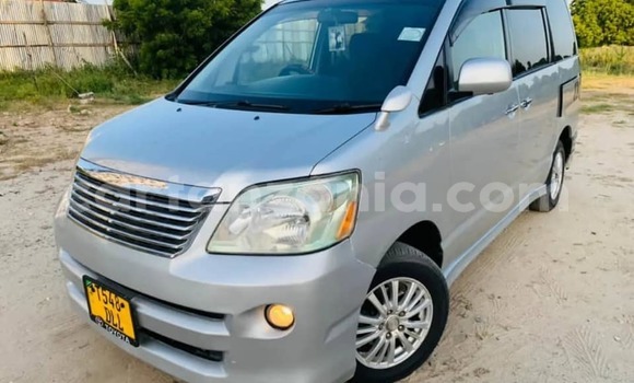 Buy Used Toyota Noah Silver Car in Dar es Salaam in Dar es Salaam Buy Used Toyota Noah Silver Car in Dar es Salaam in Dar es Salaam