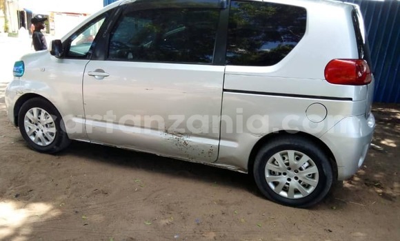 Buy Used Toyota Porte Silver Car in Dar es Salaam in Dar es Salaam Buy Used Toyota Porte Silver Car in Dar es Salaam in Dar es Salaam