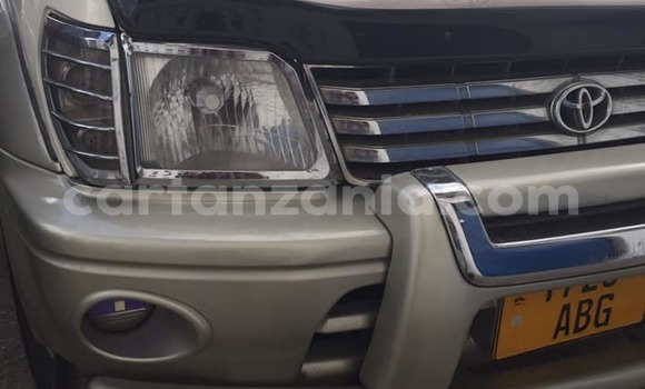 Buy Used Toyota Land Cruiser Prado White Car in Dar es Salaam in Dar es Salaam Buy Used Toyota Land Cruiser Prado White Car in Dar es Salaam in Dar es Salaam