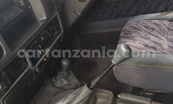 Nunua Ilio tumika Toyota Land Cruiser Prado Nyeusi Gari ndani ya Dar es Salaam nchini Dar es Salaam Nunua Ilio tumika Toyota Land Cruiser Prado Nyeusi Gari ndani ya Dar es Salaam nchini Dar es Salaam