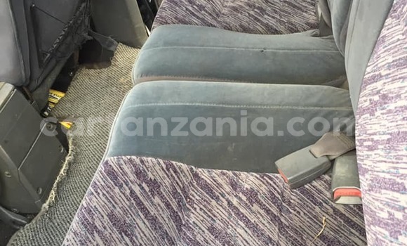 Nunua Ilio tumika Toyota Land Cruiser Prado Nyeusi Gari ndani ya Dar es Salaam nchini Dar es Salaam Nunua Ilio tumika Toyota Land Cruiser Prado Nyeusi Gari ndani ya Dar es Salaam nchini Dar es Salaam