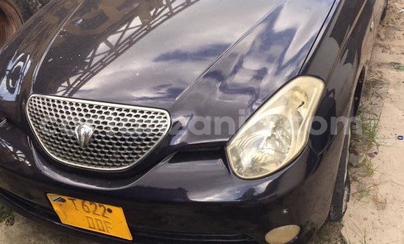 Nunua Ilio tumika Toyota Verosa Nyeusi Gari ndani ya Dar es Salaam nchini Dar es Salaam