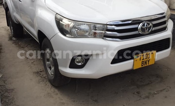 Buy Used Toyota Hilux White Car in Dar es Salaam in Dar es Salaam Buy Used Toyota Hilux White Car in Dar es Salaam in Dar es Salaam