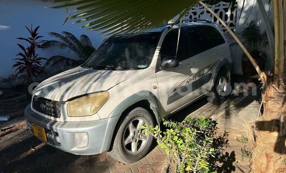 Buy Used Toyota RAV4 White Car in Dar es Salaam in Dar es Salaam Buy Used Toyota RAV4 White Car in Dar es Salaam in Dar es Salaam