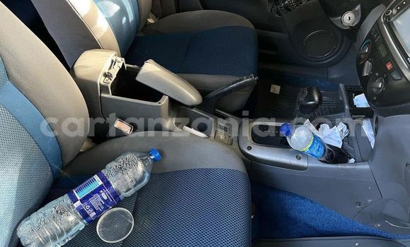 Buy Used Toyota RAV4 White Car in Dar es Salaam in Dar es Salaam Buy Used Toyota RAV4 White Car in Dar es Salaam in Dar es Salaam