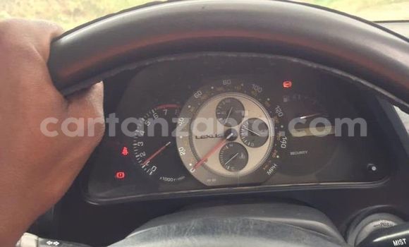 Buy Used Toyota Altezza Green Car in Dar es Salaam in Dar es Salaam Buy Used Toyota Altezza Green Car in Dar es Salaam in Dar es Salaam