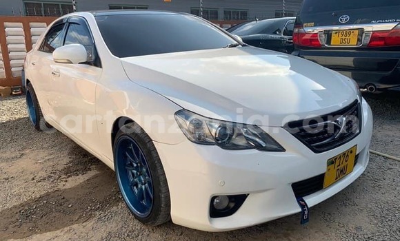 Buy Used Toyota Mark X White Car in Dar es Salaam in Dar es Salaam Buy Used Toyota Mark X White Car in Dar es Salaam in Dar es Salaam