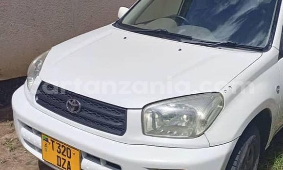 Buy Used Toyota RAV4 White Car in Dar es Salaam in Dar es Salaam Buy Used Toyota RAV4 White Car in Dar es Salaam in Dar es Salaam