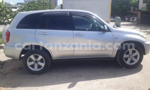 Buy Used Toyota RAV4 Silver Car in Dar es Salaam in Dar es Salaam Buy Used Toyota RAV4 Silver Car in Dar es Salaam in Dar es Salaam
