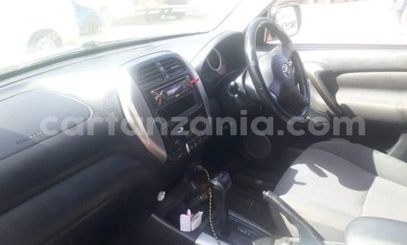 Buy Used Toyota RAV4 Silver Car in Dar es Salaam in Dar es Salaam Buy Used Toyota RAV4 Silver Car in Dar es Salaam in Dar es Salaam