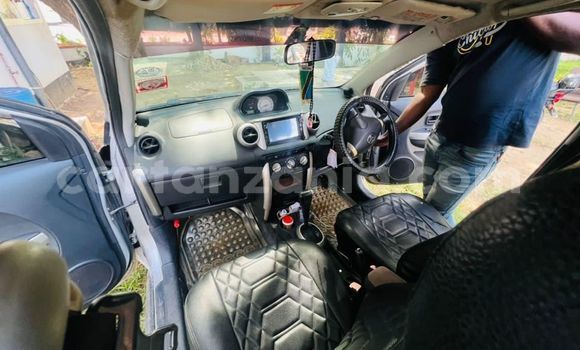 Buy Used Toyota IST Silver Car in Dar es Salaam in Dar es Salaam Buy Used Toyota IST Silver Car in Dar es Salaam in Dar es Salaam