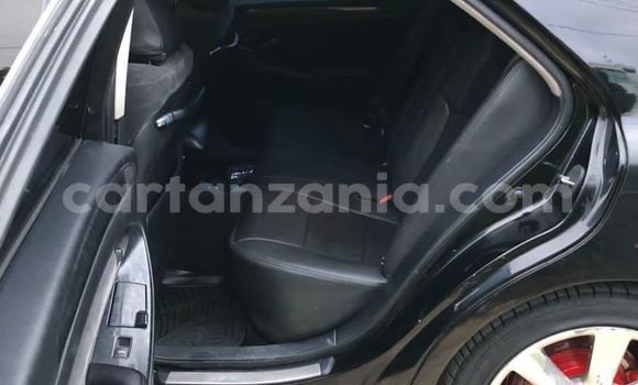 Buy Used Toyota Crown White Car in Dar es Salaam in Dar es Salaam Buy Used Toyota Crown White Car in Dar es Salaam in Dar es Salaam