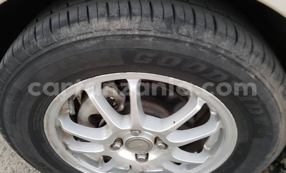 Buy Used Toyota Vitz White Car in Ubungo in Dar es Salaam Buy Used Toyota Vitz White Car in Ubungo in Dar es Salaam