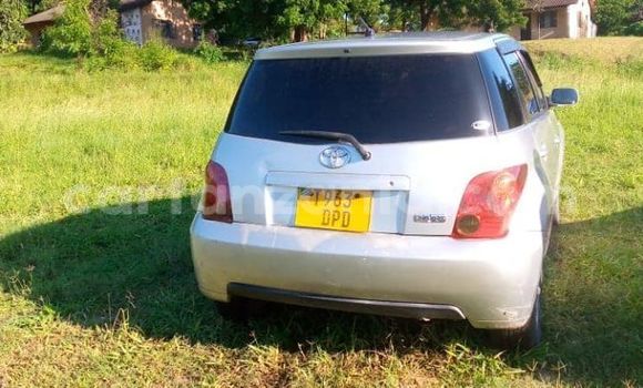 Nunua Ilio tumika Toyota IST Fedha Gari ndani ya Dar es Salaam nchini Dar es Salaam Nunua Ilio tumika Toyota IST Fedha Gari ndani ya Dar es Salaam nchini Dar es Salaam
