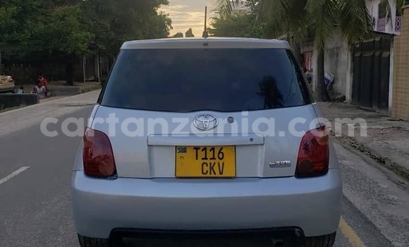 Buy Used Toyota IST Silver Car in Dar es Salaam in Dar es Salaam Buy Used Toyota IST Silver Car in Dar es Salaam in Dar es Salaam