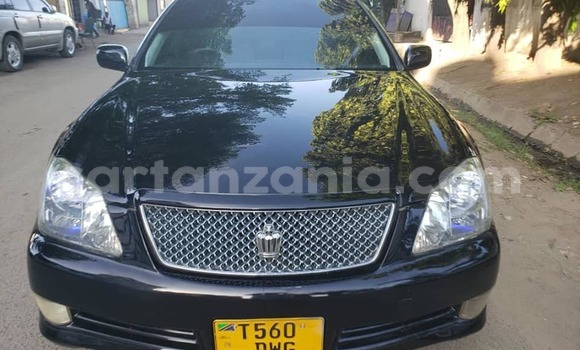 Nunua Ilio tumika Toyota Crown Nyeusi Gari ndani ya Dar es Salaam nchini Dar es Salaam Nunua Ilio tumika Toyota Crown Nyeusi Gari ndani ya Dar es Salaam nchini Dar es Salaam