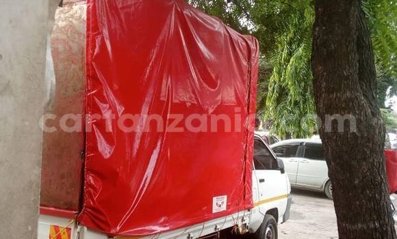 Nunua Ilio tumika Toyota LiteAce Nyeupe Gari ndani ya Dar es Salaam nchini Dar es Salaam Nunua Ilio tumika Toyota LiteAce Nyeupe Gari ndani ya Dar es Salaam nchini Dar es Salaam