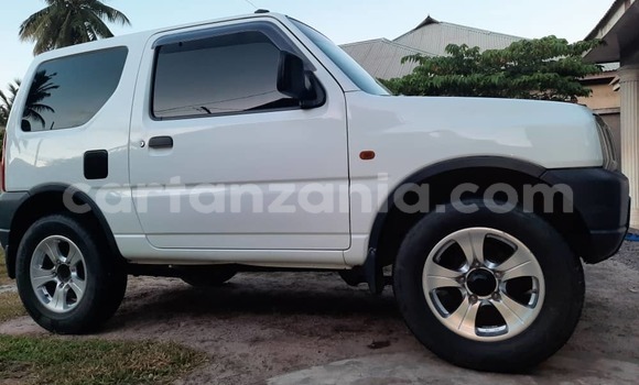 Nunua Ilio tumika Suzuki Jimny Nyeupe Gari ndani ya Dar es Salaam nchini Dar es Salaam Nunua Ilio tumika Suzuki Jimny Nyeupe Gari ndani ya Dar es Salaam nchini Dar es Salaam