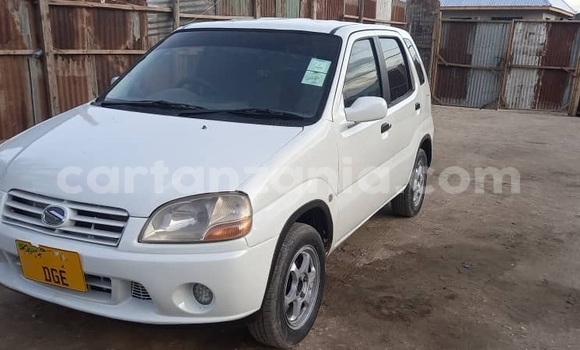 Buy Used Suzuki Swift White Car in Dar es Salaam in Dar es Salaam Buy Used Suzuki Swift White Car in Dar es Salaam in Dar es Salaam