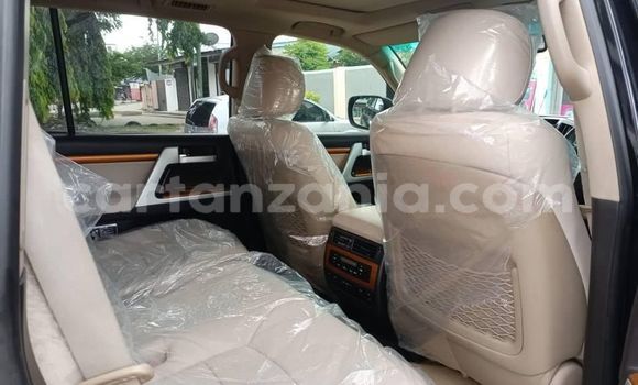 Buy Used Toyota Land Cruiser Black Car in Dar es Salaam in Dar es Salaam Buy Used Toyota Land Cruiser Black Car in Dar es Salaam in Dar es Salaam
