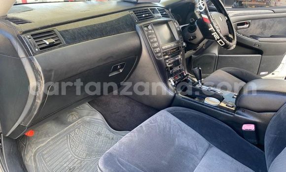 Buy Used Toyota Crown Silver Car in Dar es Salaam in Dar es Salaam Buy Used Toyota Crown Silver Car in Dar es Salaam in Dar es Salaam