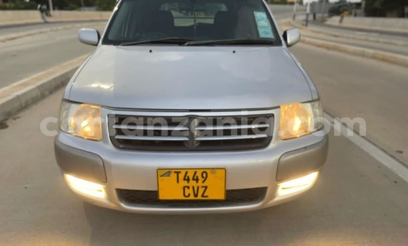 Nunua Ilio tumika Toyota Succeed Fedha Gari ndani ya Dar es Salaam nchini Dar es Salaam