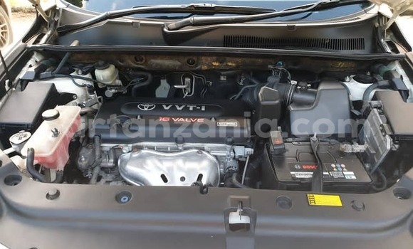 Buy Used Toyota Vanguard White Car in Dar es Salaam in Dar es Salaam Buy Used Toyota Vanguard White Car in Dar es Salaam in Dar es Salaam