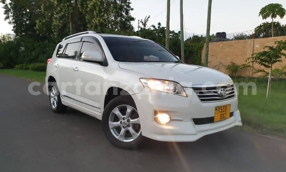 Buy Used Toyota Vanguard White Car in Dar es Salaam in Dar es Salaam Buy Used Toyota Vanguard White Car in Dar es Salaam in Dar es Salaam