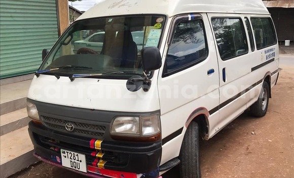 Buy Used Toyota Hiace White Car in Dar es Salaam in Dar es Salaam Buy Used Toyota Hiace White Car in Dar es Salaam in Dar es Salaam