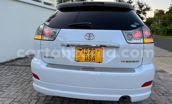 Buy Used Toyota Harrier White Car in Dar es Salaam in Dar es Salaam Buy Used Toyota Harrier White Car in Dar es Salaam in Dar es Salaam