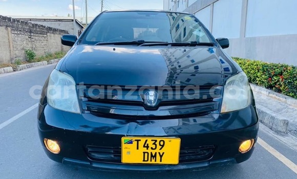 Buy Used Toyota IST Black Car in Dar es Salaam in Dar es Salaam