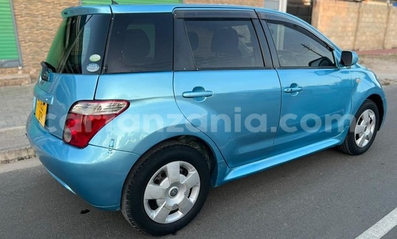 Buy Used Toyota IST Blue Car in Dar es Salaam in Dar es Salaam