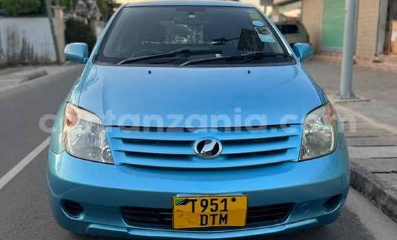 Buy Used Toyota IST Blue Car in Dar es Salaam in Dar es Salaam Buy Used Toyota IST Blue Car in Dar es Salaam in Dar es Salaam