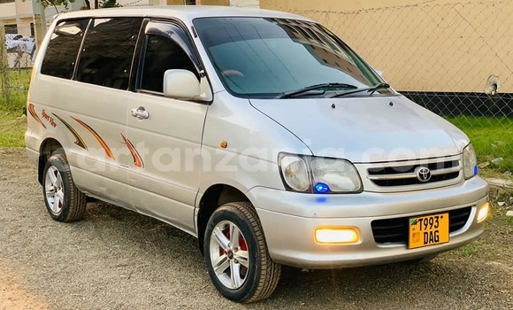 Buy Used Toyota Noah Silver Car in Dar es Salaam in Dar es Salaam