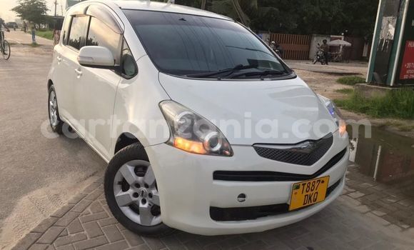 Buy Used Toyota Ractis White Car in Dar es Salaam in Dar es Salaam