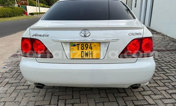 Buy Used Toyota Crown White Car in Dar es Salaam in Dar es Salaam Buy Used Toyota Crown White Car in Dar es Salaam in Dar es Salaam