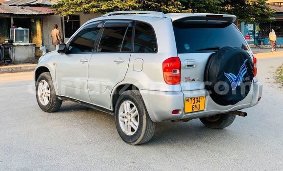 Buy Used Toyota RAV4 Silver Car in Dar es Salaam in Dar es Salaam Buy Used Toyota RAV4 Silver Car in Dar es Salaam in Dar es Salaam