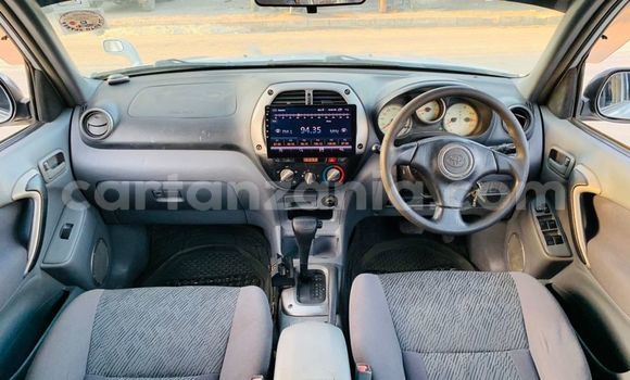 Buy Used Toyota RAV4 Silver Car in Dar es Salaam in Dar es Salaam Buy Used Toyota RAV4 Silver Car in Dar es Salaam in Dar es Salaam