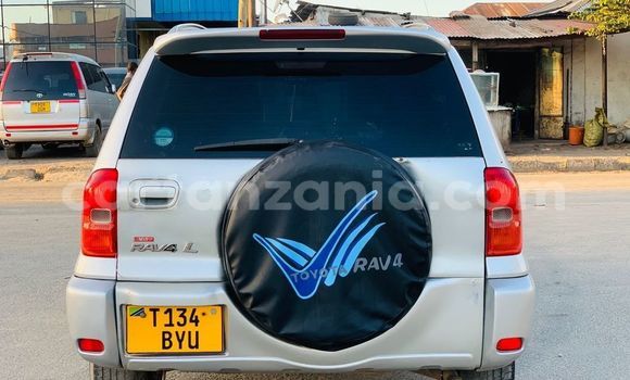 Buy Used Toyota RAV4 Silver Car in Dar es Salaam in Dar es Salaam Buy Used Toyota RAV4 Silver Car in Dar es Salaam in Dar es Salaam
