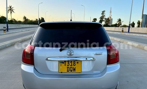 Buy Used Toyota Vitz Silver Car in Dar es Salaam in Dar es Salaam Buy Used Toyota Vitz Silver Car in Dar es Salaam in Dar es Salaam