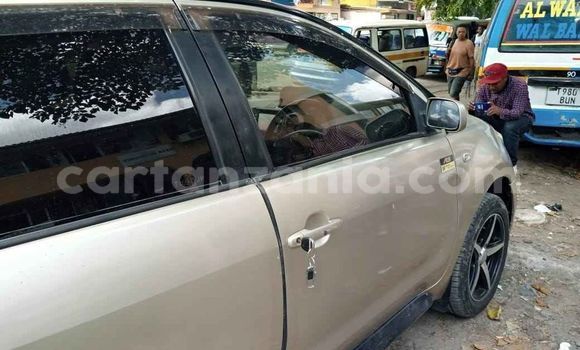 Buy Used Toyota IST Brown Car in Dar es Salaam in Dar es Salaam Buy Used Toyota IST Brown Car in Dar es Salaam in Dar es Salaam